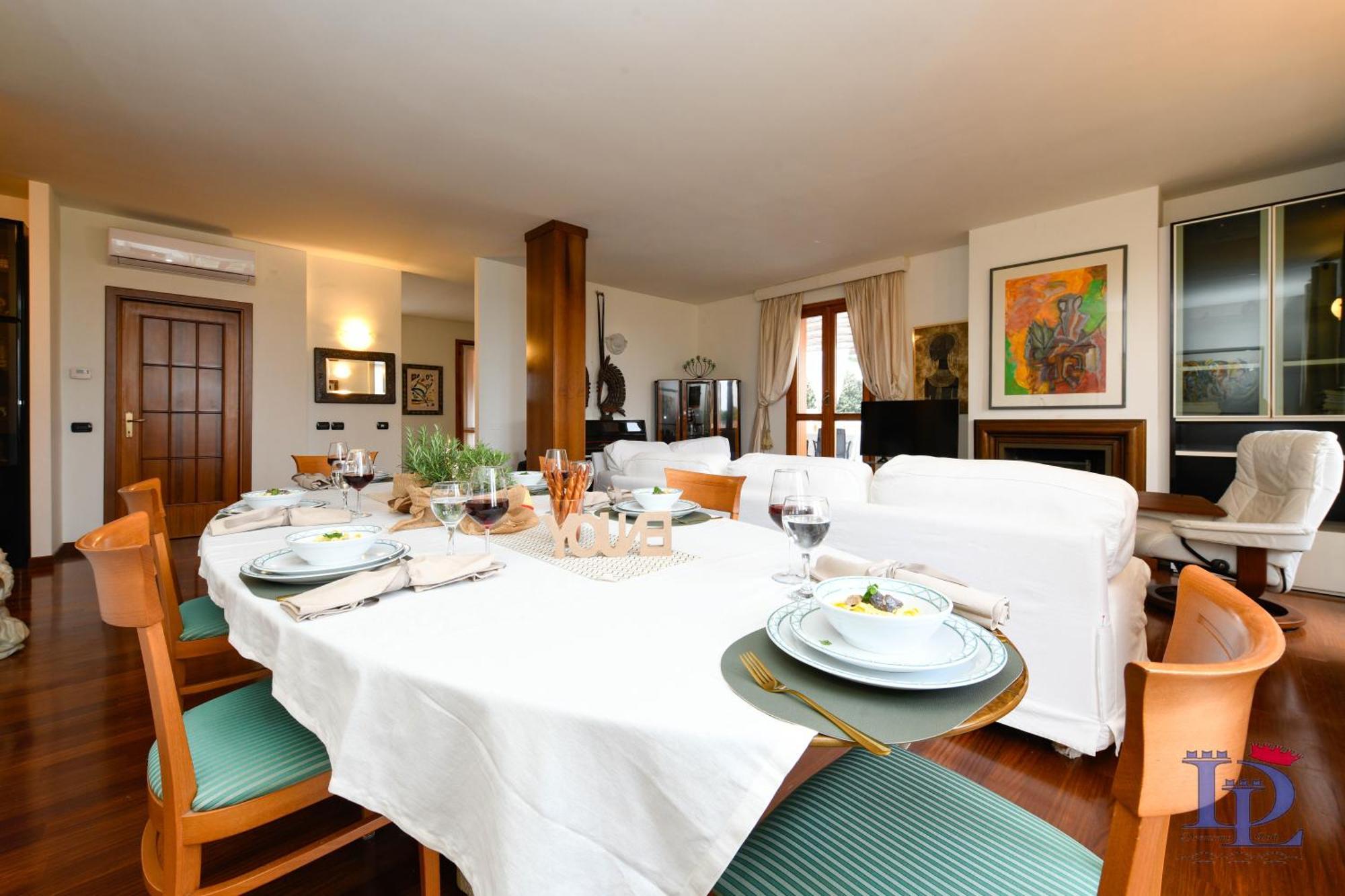 Desenzanoloft Official Partner Marriott Homes & Villas - Gardastar La Stella Del Lago Desenzano del Garda Ngoại thất bức ảnh