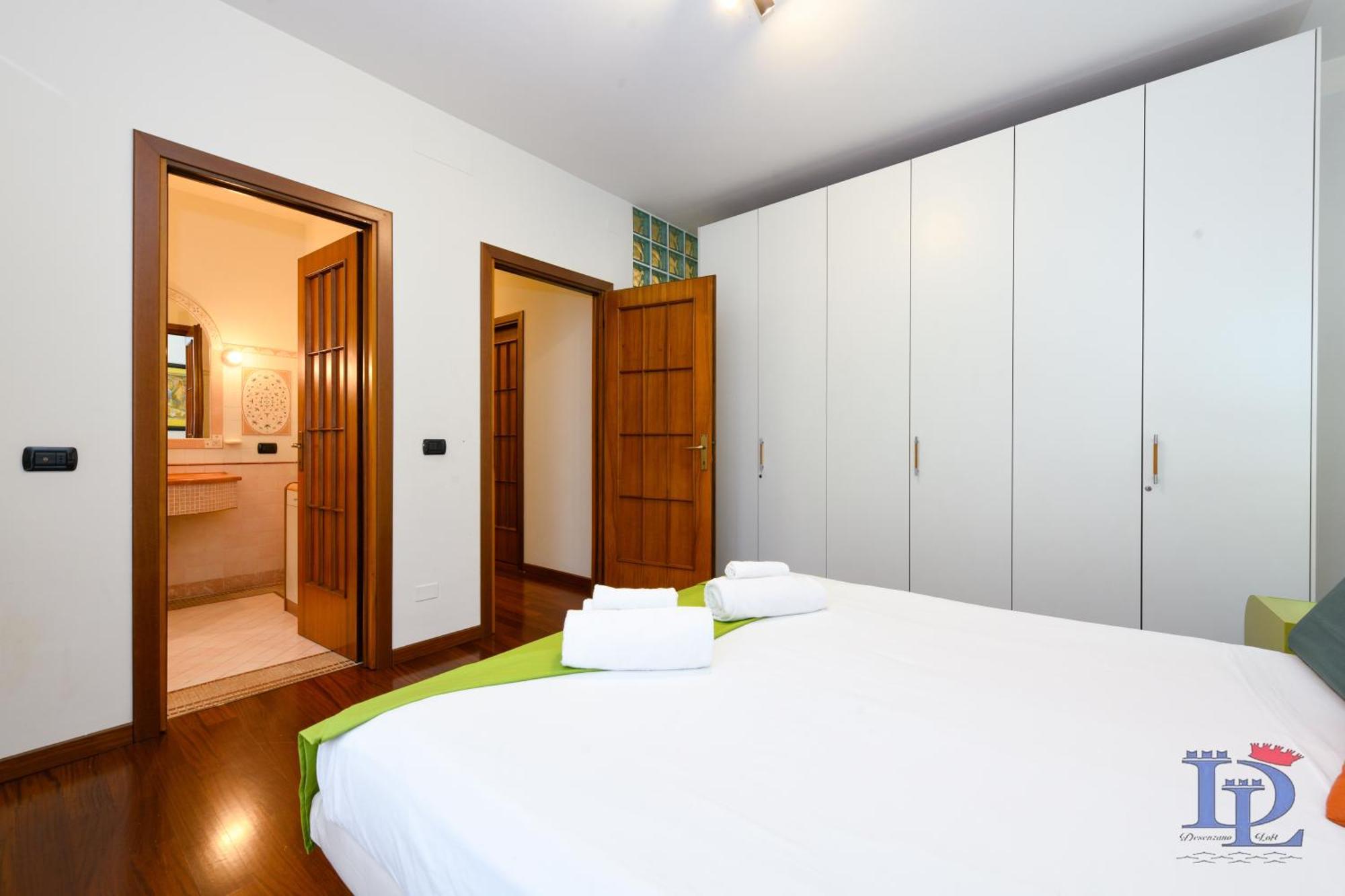 Desenzanoloft Official Partner Marriott Homes & Villas - Gardastar La Stella Del Lago Desenzano del Garda Ngoại thất bức ảnh