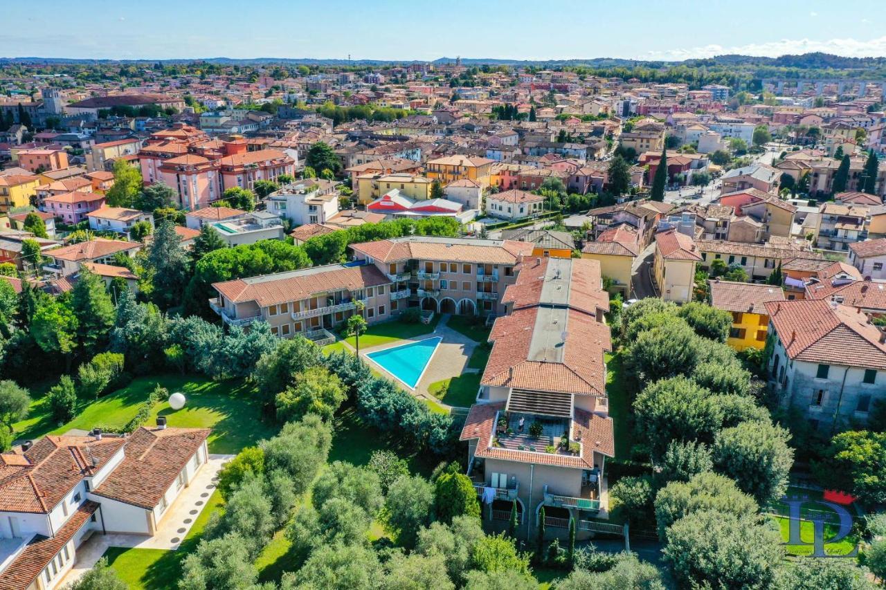 Desenzanoloft Official Partner Marriott Homes & Villas - Gardastar La Stella Del Lago Desenzano del Garda Ngoại thất bức ảnh