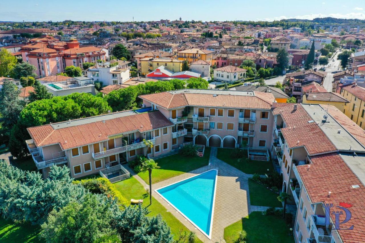 Desenzanoloft Official Partner Marriott Homes & Villas - Gardastar La Stella Del Lago Desenzano del Garda Ngoại thất bức ảnh
