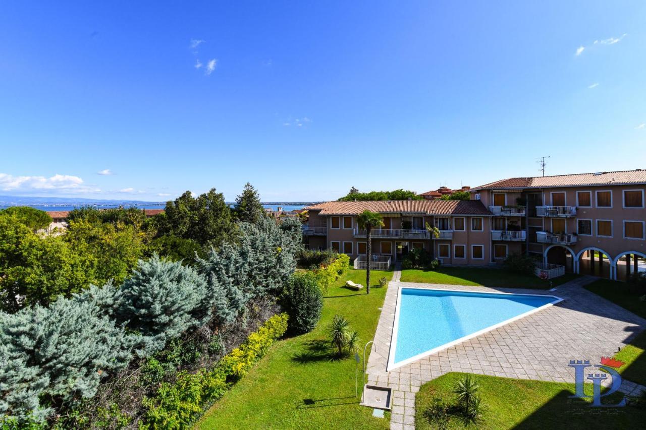 Desenzanoloft Official Partner Marriott Homes & Villas - Gardastar La Stella Del Lago Desenzano del Garda Ngoại thất bức ảnh